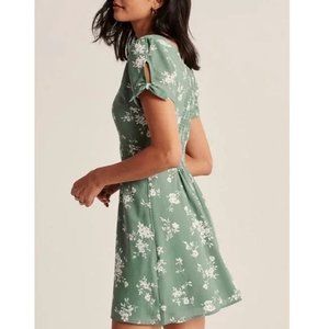 Green Floral Bow Sleeve Abercrombie & Fitch Spring Dress Size XXS Tall